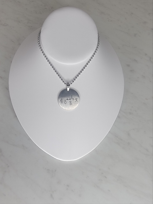 Dije Con simbolos Para Atraer Dinero con collar Negro